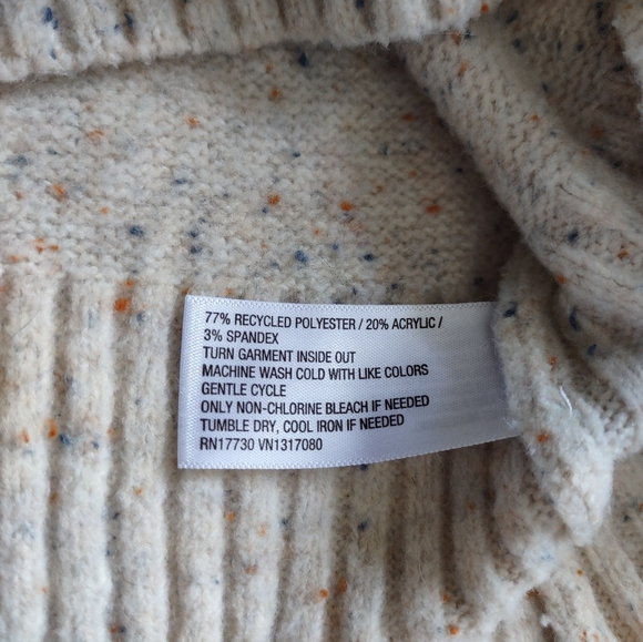 Universal Thread XXL Cropped Sweater - Picture 6 of 6